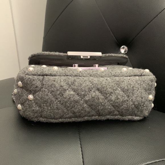 Michael Kors Sloan Quilted Purse - Picture 10 of 11
